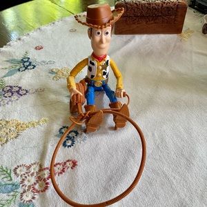 Vintage Disney Mattel Toy Story Sherriff Woody Poseable Figurine shooting Lasso